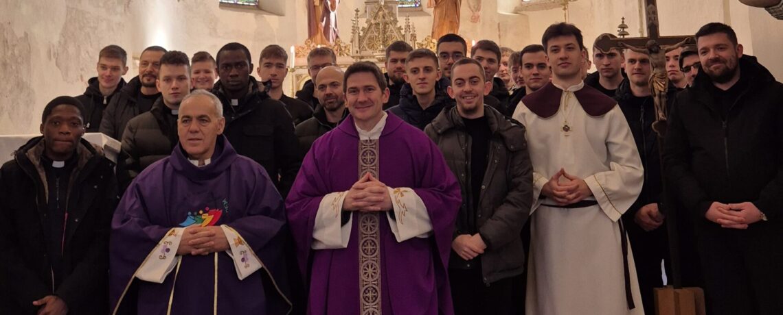 DUHOVNE VJEŽBE ZA BOGOSLOVE PRVE GODINE